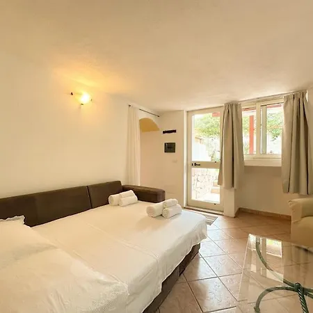 Vicino Al Centro Apartment